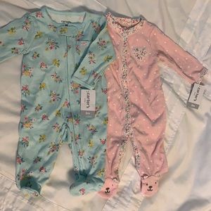 NWT Bundle of 2 Carter’s 0-3 month sleepers